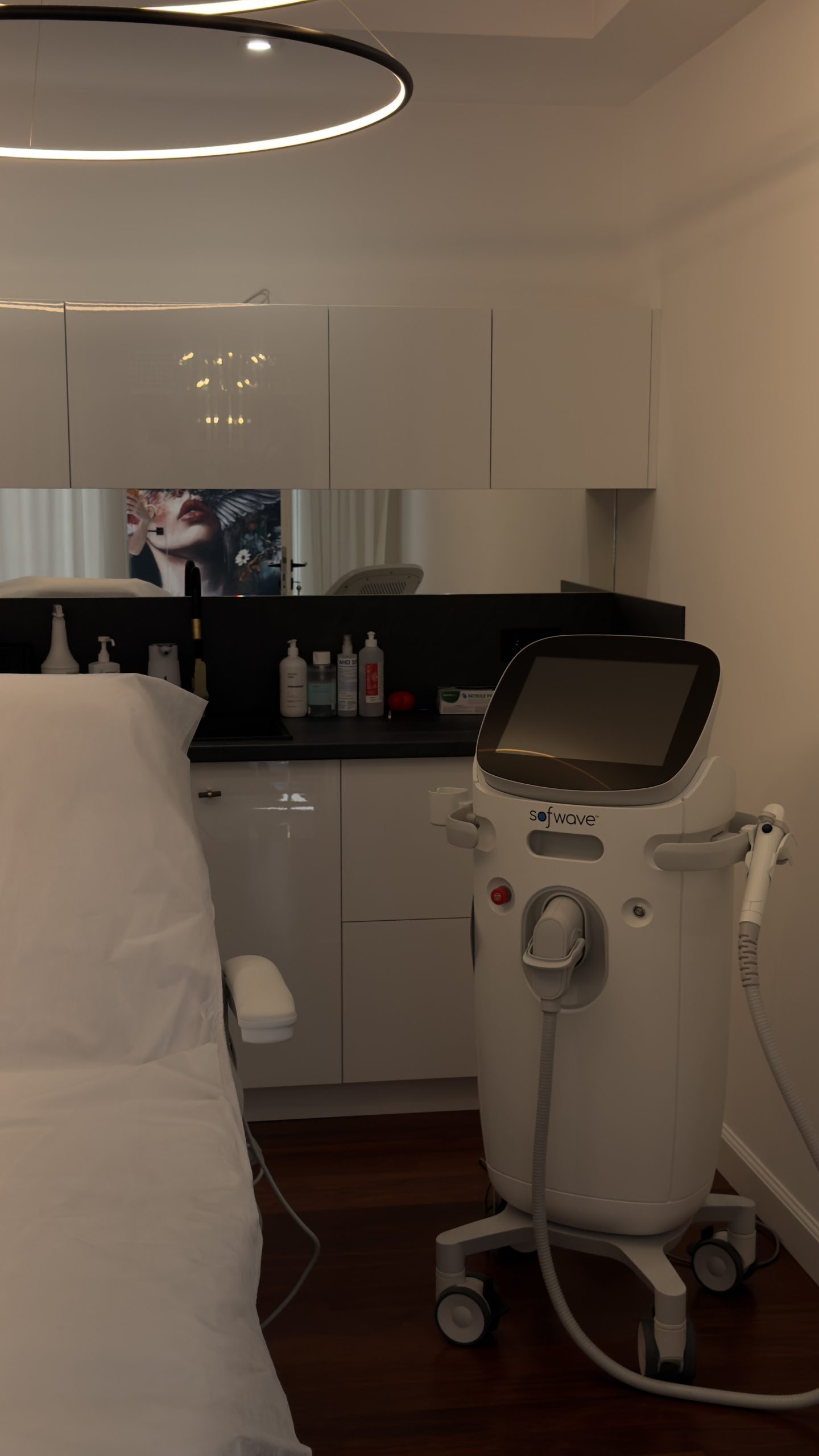 Gabinet Sofwave™ Superb™